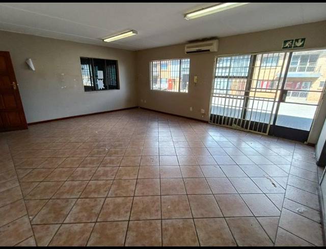 INDUSTRIAL PROPERTY TO RENT IN STORMILL